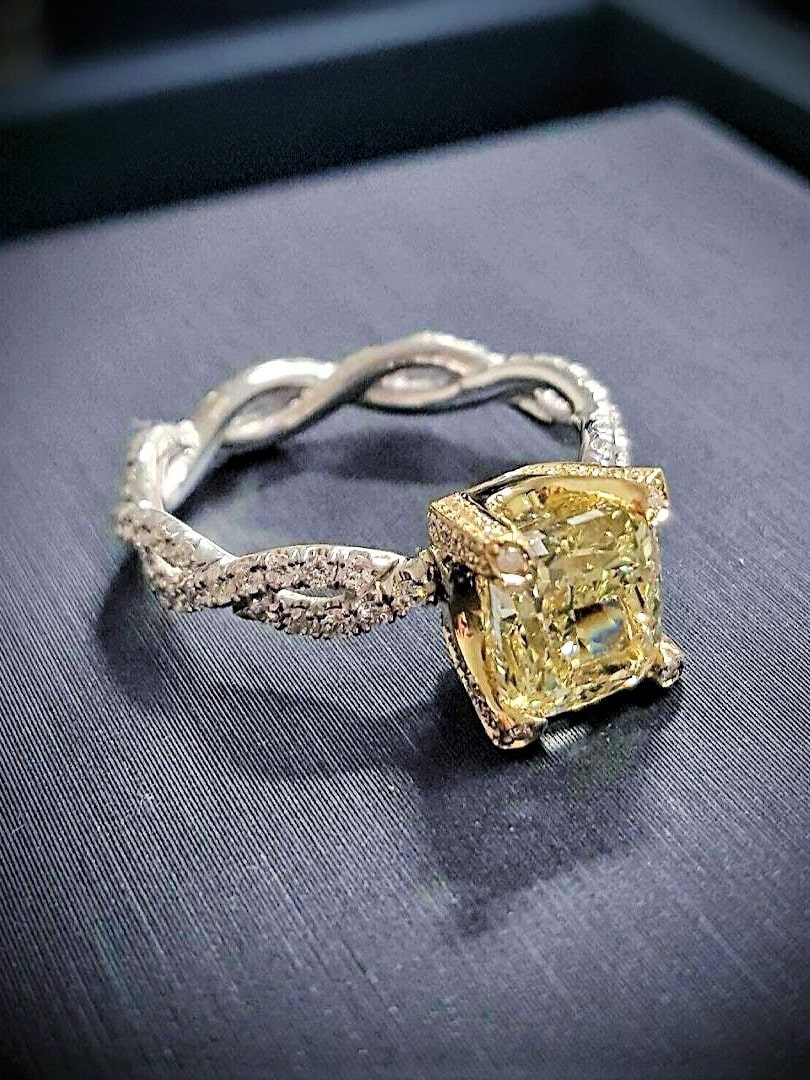 Yellow Canary Diamond Engagement Rings