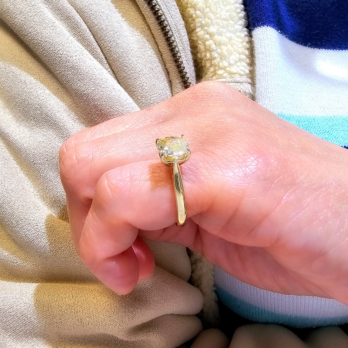 yellow solitaire from a side angle