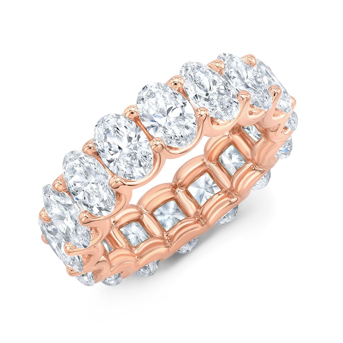 Elegant and gleaming Oval cut diamonds that goes all the way around is beautifully set on this U-Prong design in Rose Gold.