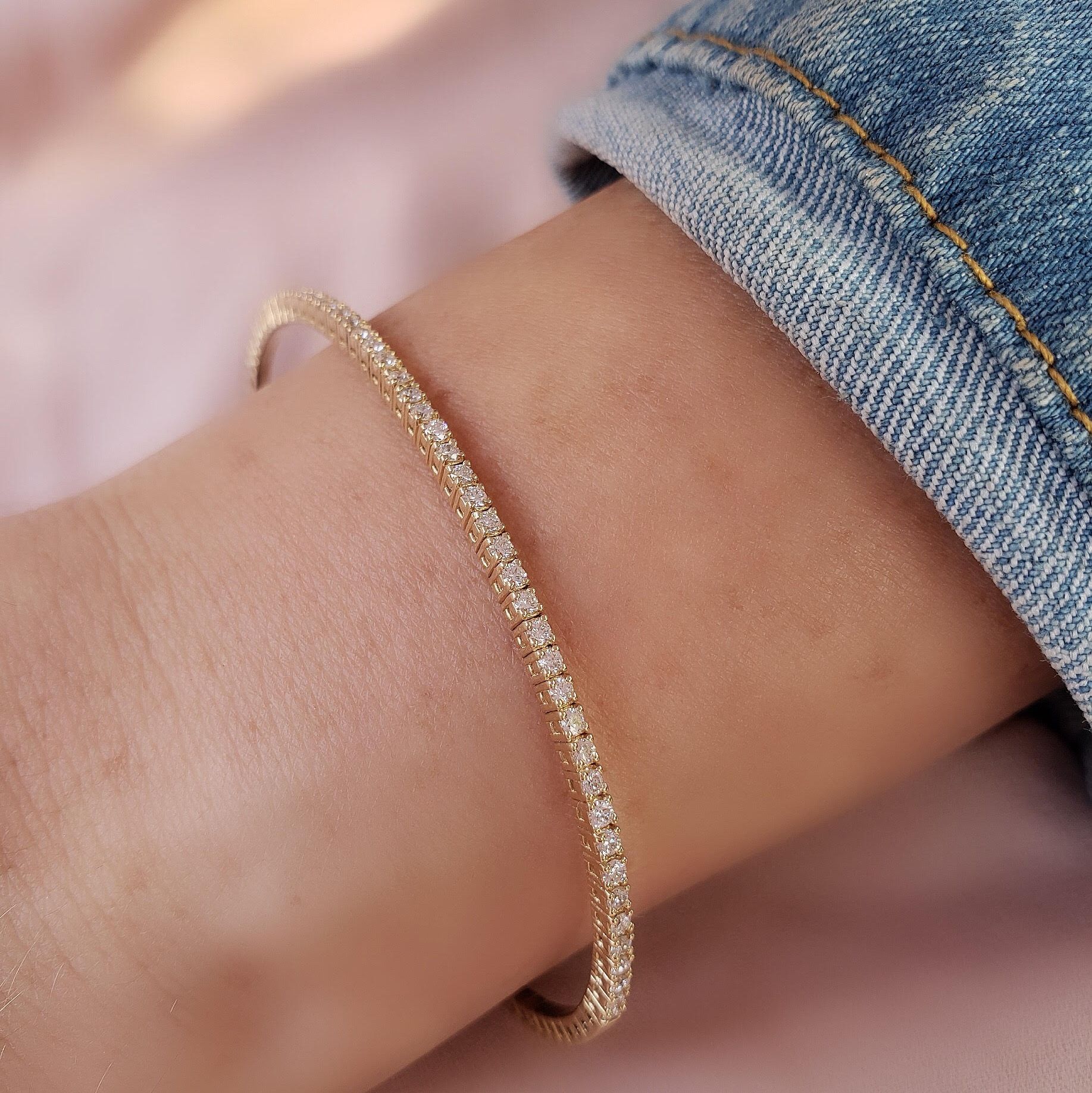 2.04 Carat Lab Grown Diamond Stylish 18k Yellow Gold Bracelets For Woman -  Ajretail Your One-Stop Destination for Lab Grown Diamonds, Gemstones, and  Jewelry Wholesale and Export