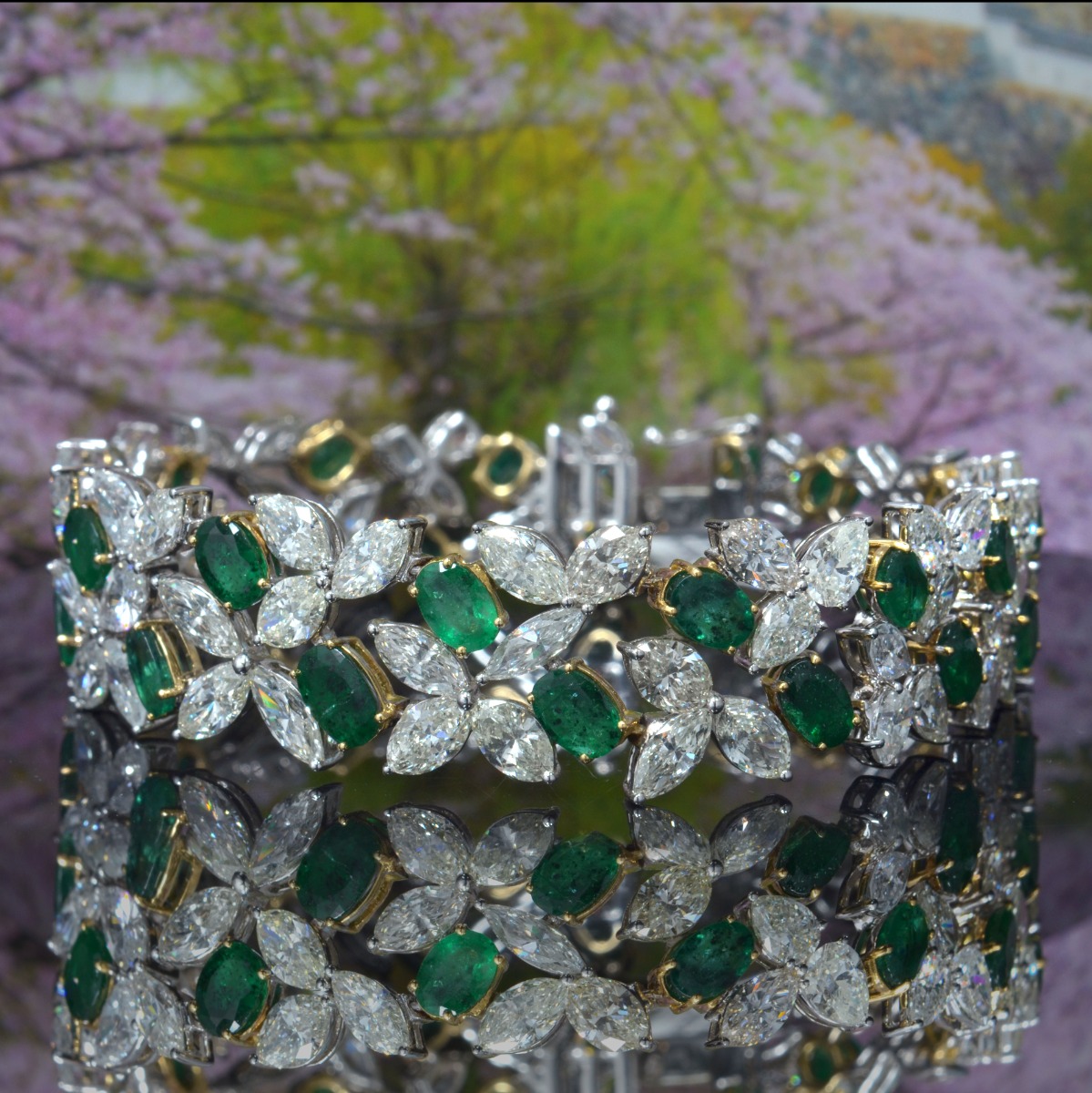 Green Emerald Oval & Mixed Shape Diamond Bracelet